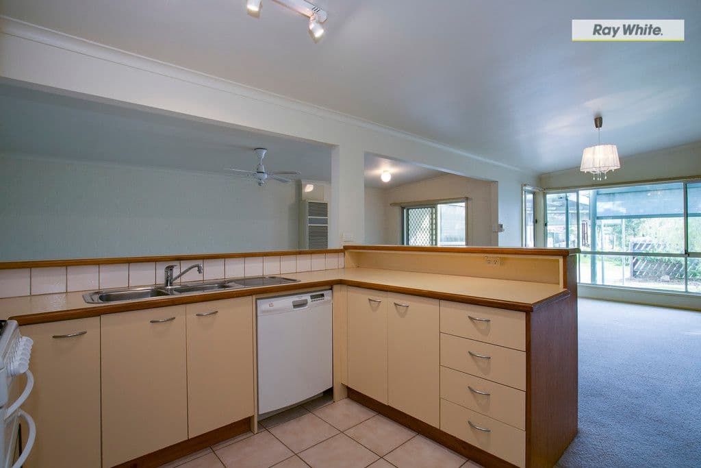 169 Ninth Avenue, ROSEBUD VIC 3939, Rosebud - Thumbnail 3