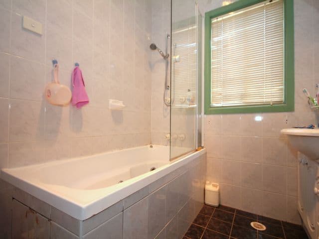 243 River Avenue, CARRAMAR NSW 2163, Carramar - Thumbnail 6
