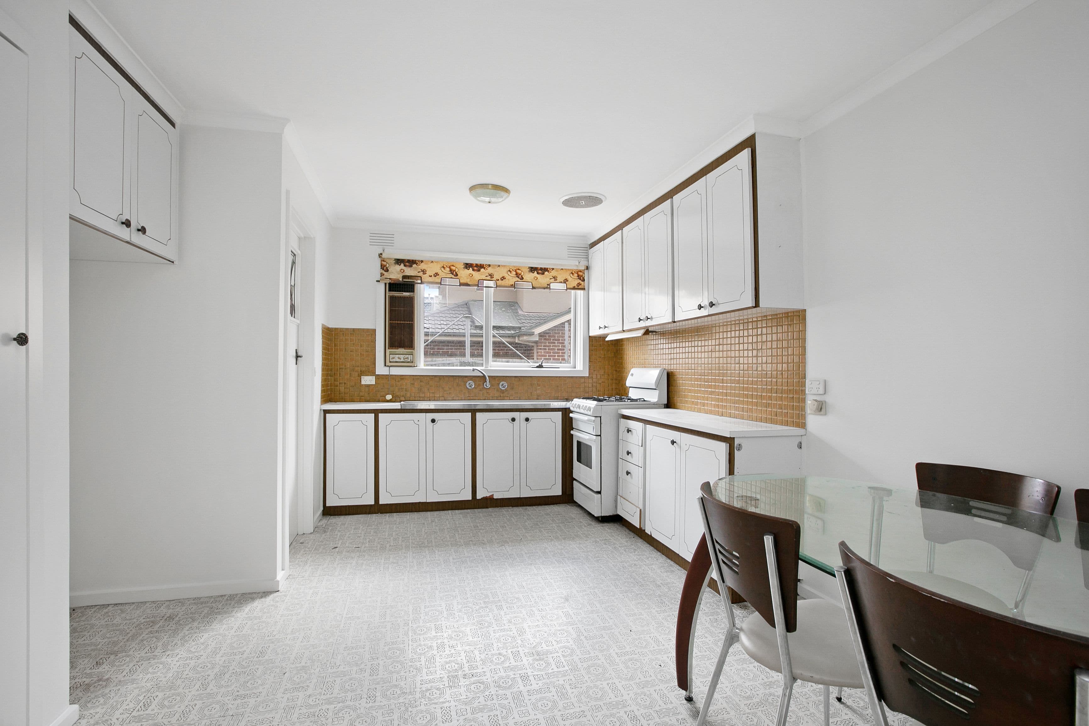 43 Barton Street, Reservoir VIC 3073, Reservoir - Thumbnail 7