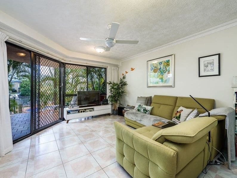 12 Canal Avenue, Runaway Bay QLD 4216, Runaway Bay - Thumbnail 3