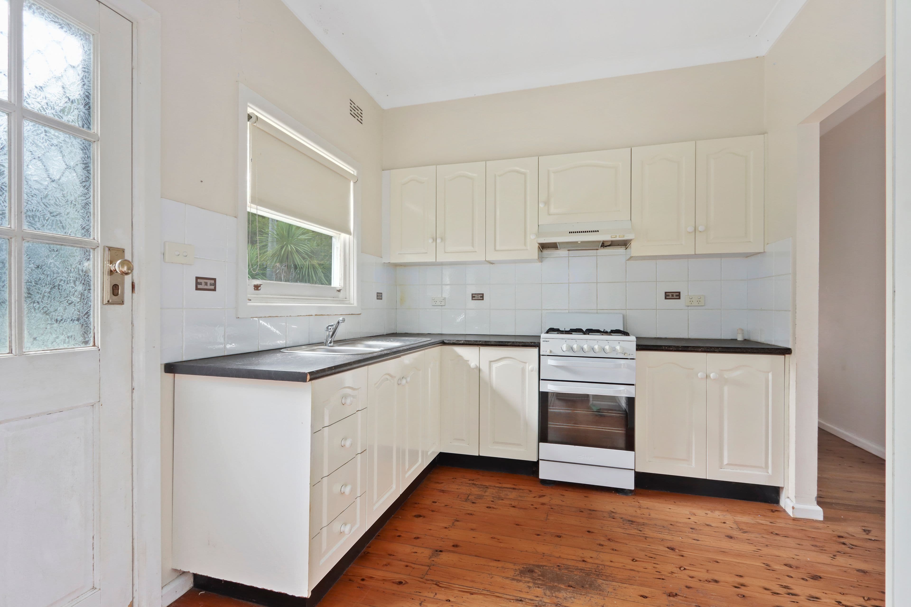 16 Bounty Avenue, Kirrawee NSW 2232, Kirrawee - Thumbnail 4
