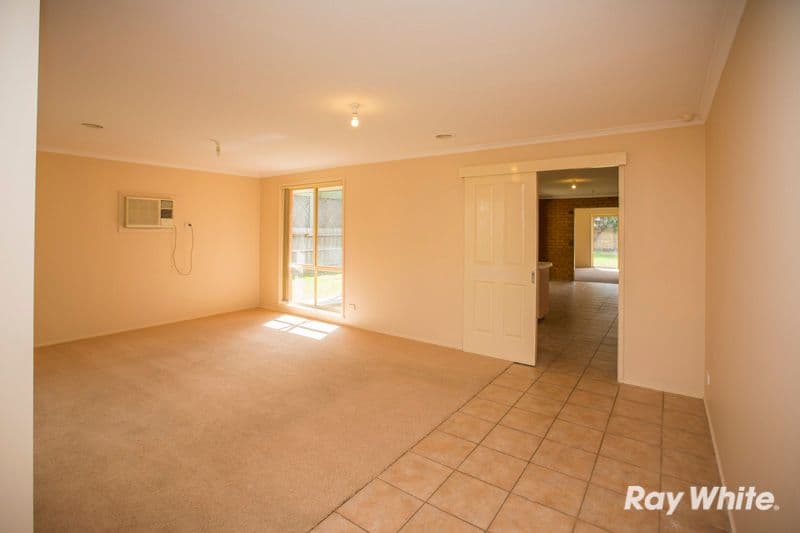 3 Falcon Place, PAKENHAM VIC 3810, Pakenham - Thumbnail 5