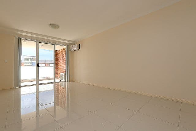 518-522 Woodville Road, Guildford NSW 2161, Guildford - Thumbnail 2