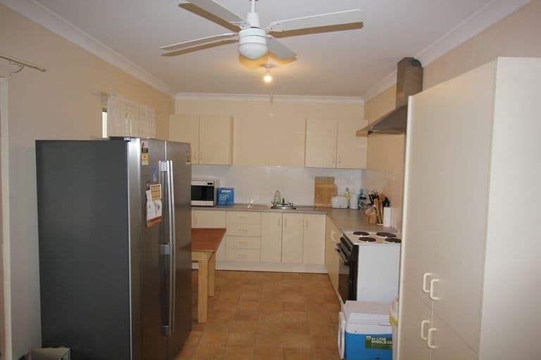 13 Dixon Street, Royal Park SA 5014, Royal Park - Thumbnail 6