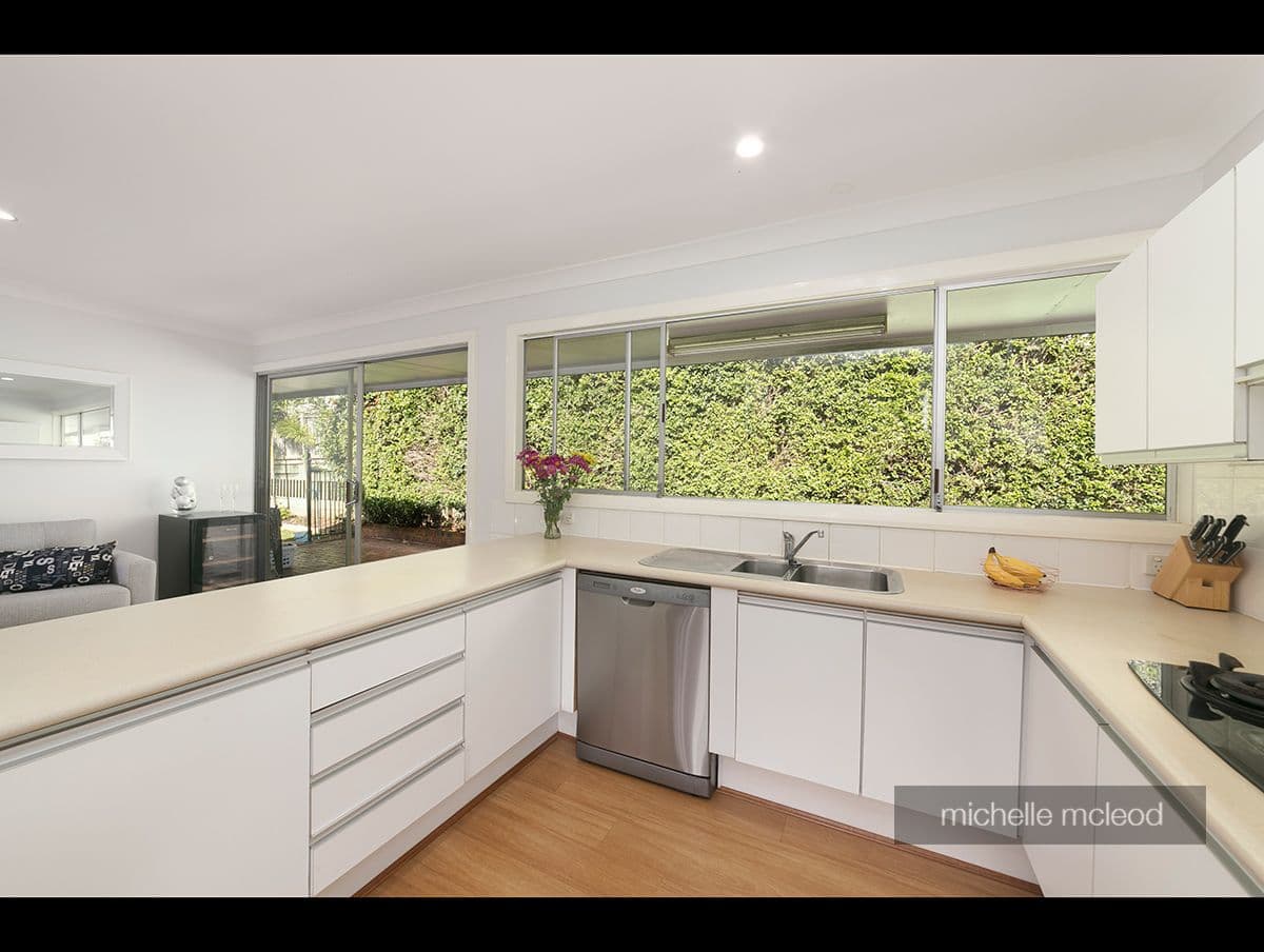 6 Aurora Crescent, Kenmore QLD 4069, Kenmore - Thumbnail 8