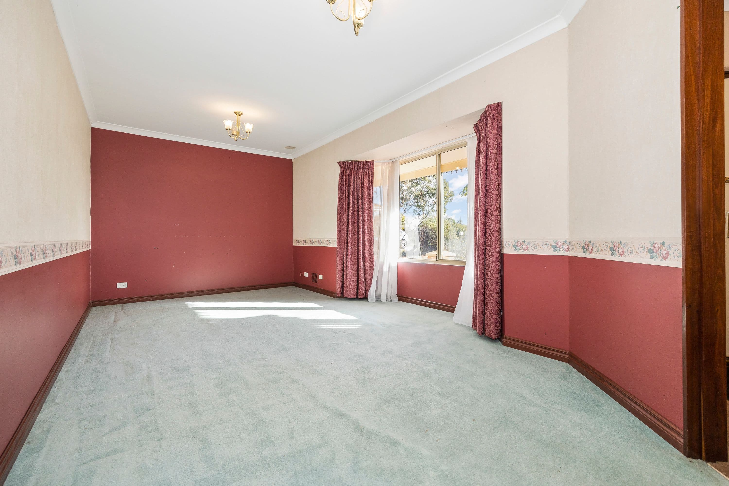 4 Lassen Gardens, Ballajura WA 6066, Ballajura - Thumbnail 3