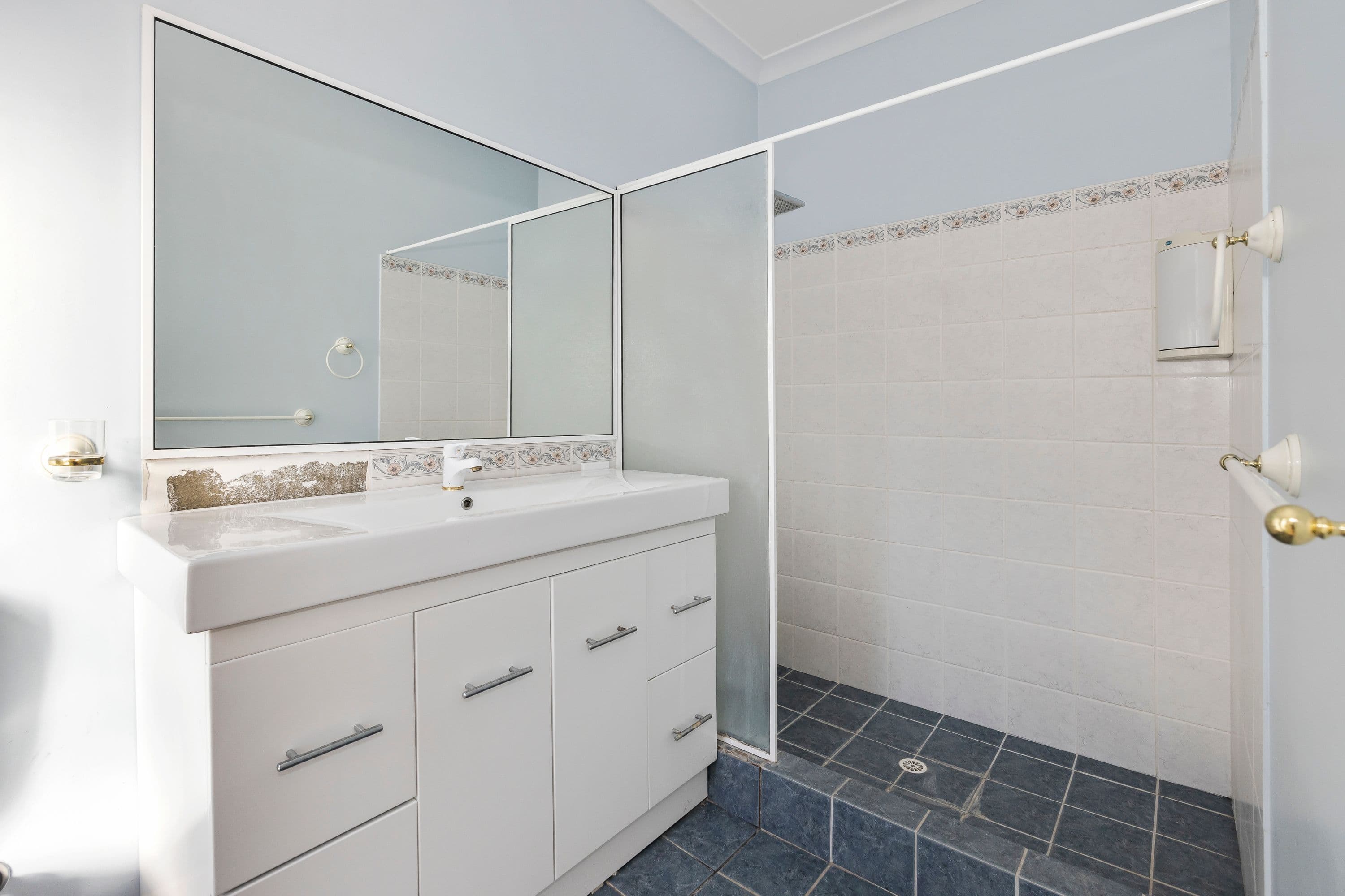 4 Lassen Gardens, Ballajura WA 6066, Ballajura - Thumbnail 7