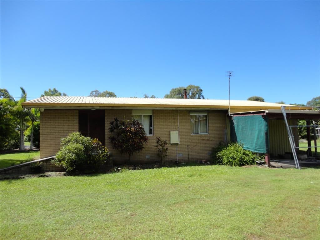 22 Howard Street, URANGAN QLD 4655, Urangan - Thumbnail 6
