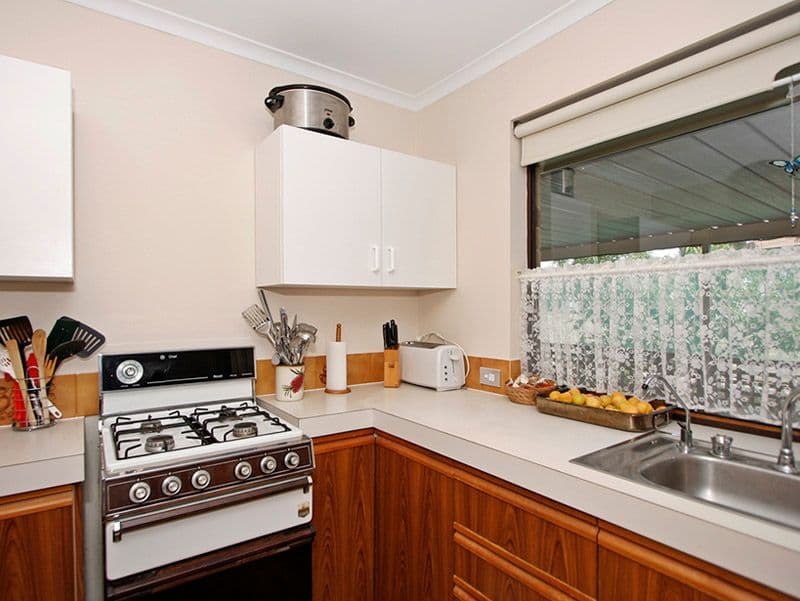 8 Coorumbena Crescent, MORPHETT VALE SA 5162, Morphett Vale - Thumbnail 2