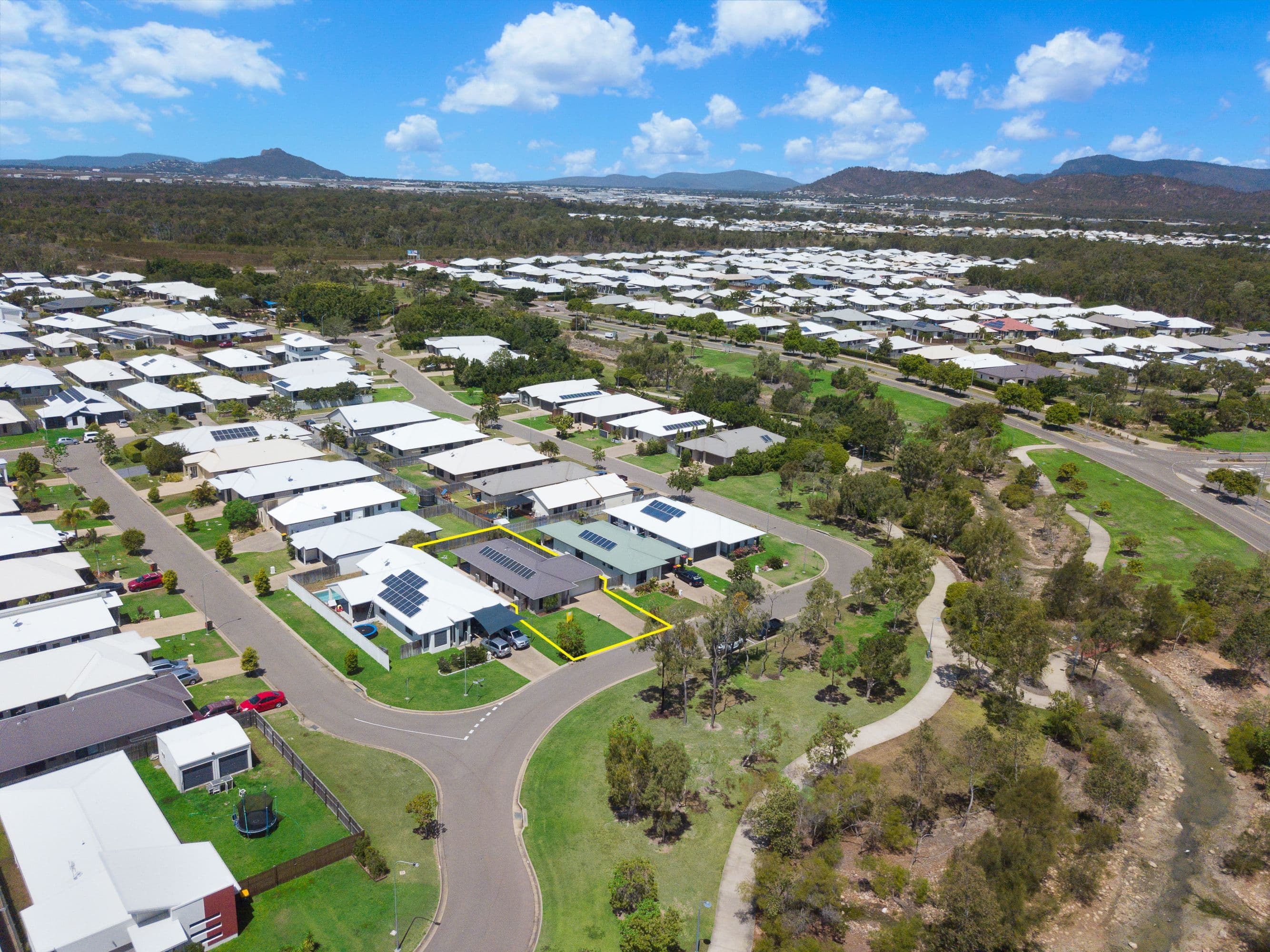 25 Biscayne Street, Burdell QLD 4818, Burdell - Thumbnail 2