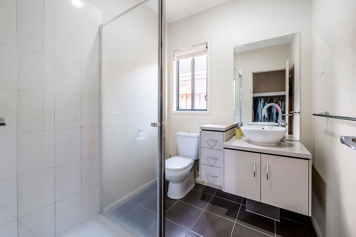 4 Staffordshire Place, Lyndhurst VIC 3975, Lyndhurst - Thumbnail 8