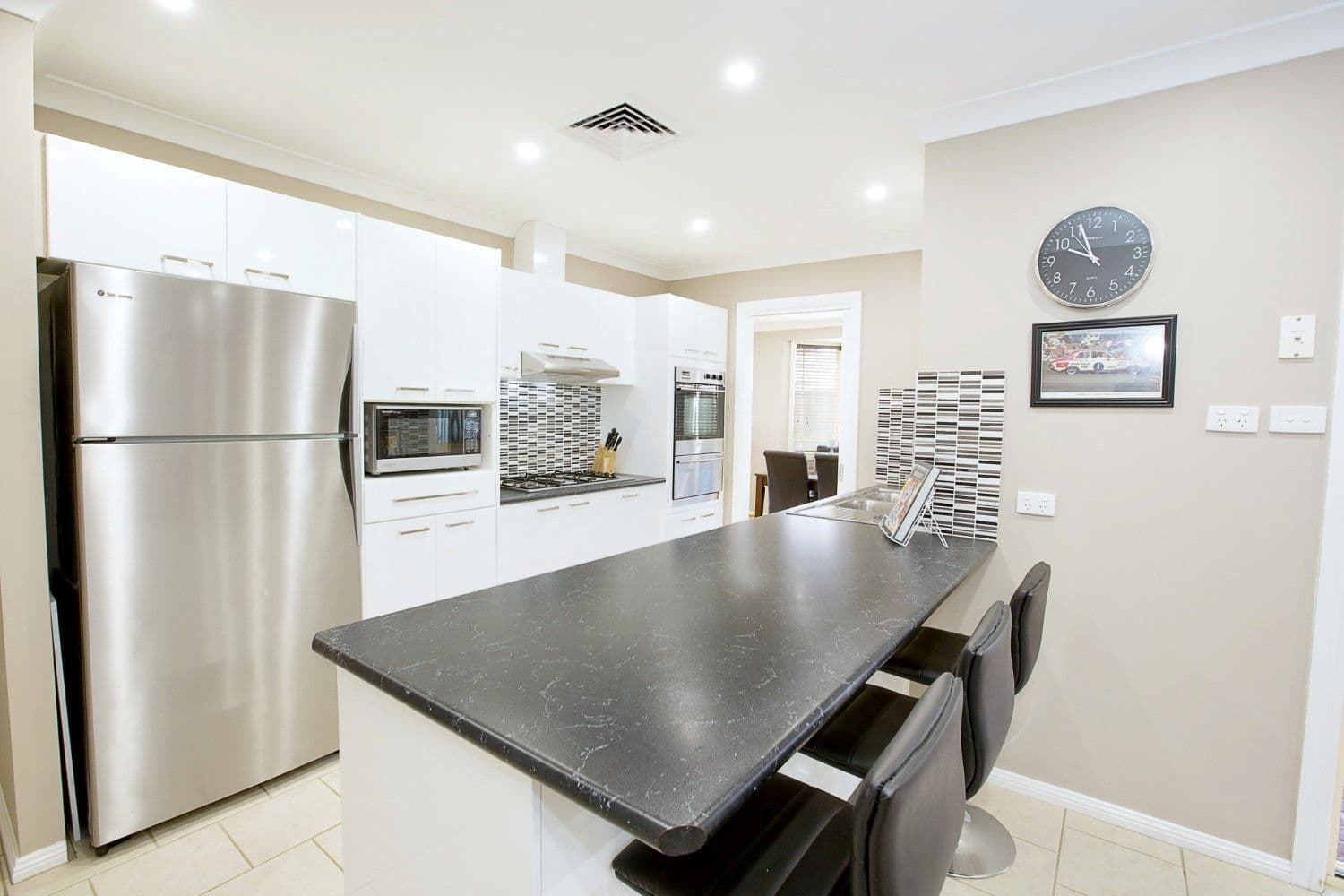 6 Dutba Place, Glenmore Park - Thumbnail 3