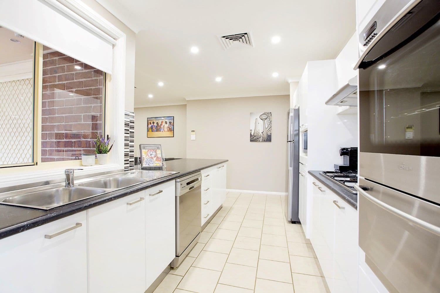 6 Dutba Place, Glenmore Park - Thumbnail 4