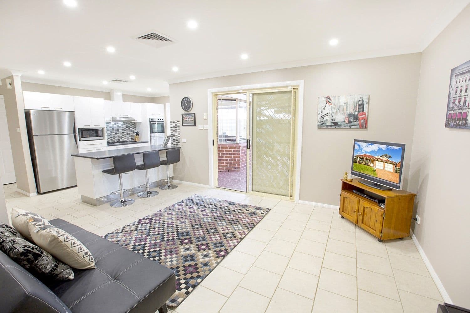 6 Dutba Place, Glenmore Park - Thumbnail 5