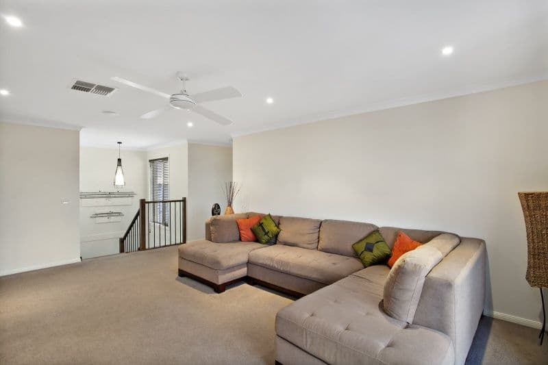 6 Coorong Circle, WATERWAYS VIC 3195, Waterways - Thumbnail 4