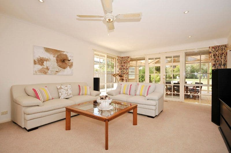 29 Woodcrest Road, VERMONT VIC 3133, Vermont - Thumbnail 2