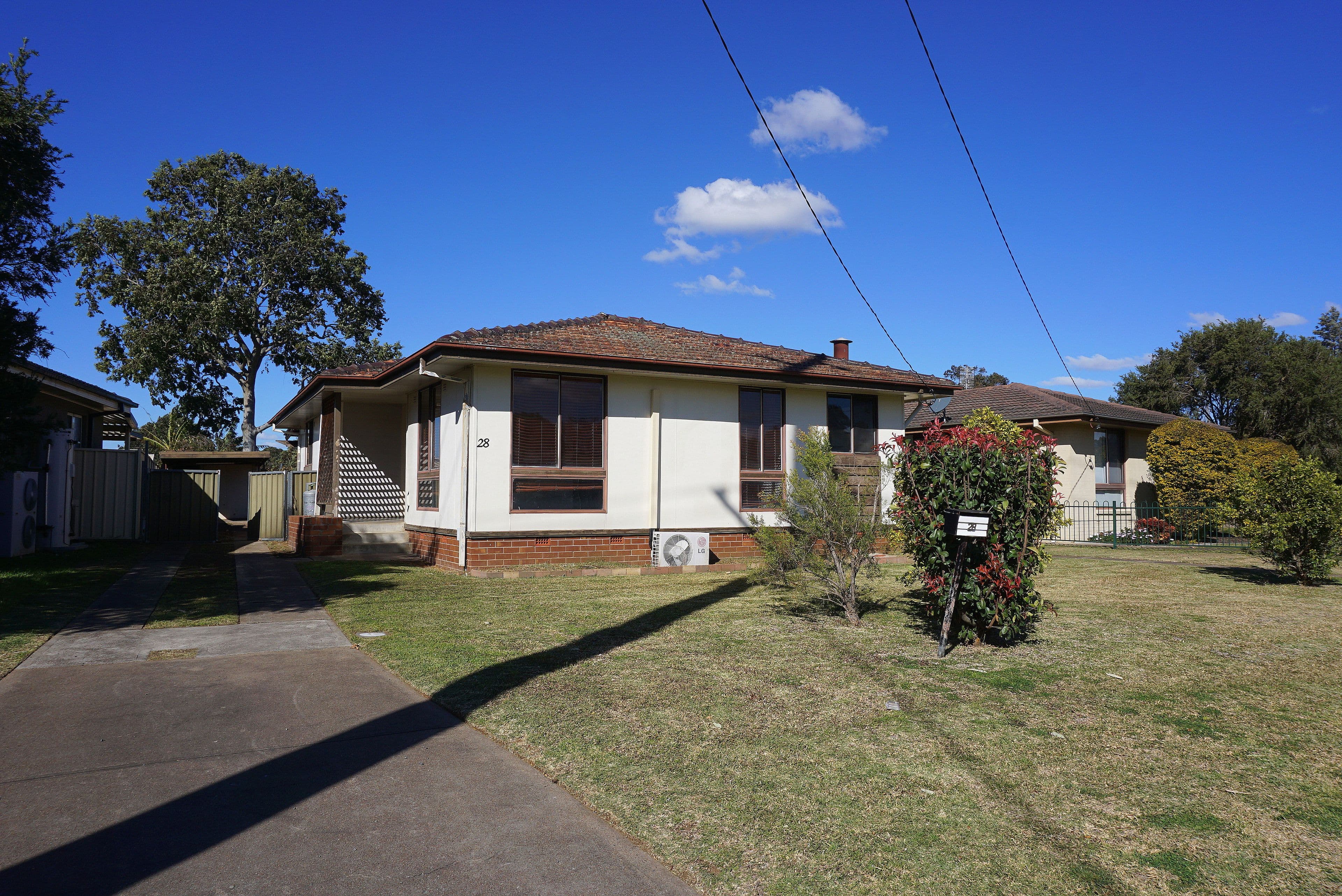 28 Orchard Avenue, Singleton - Image 1