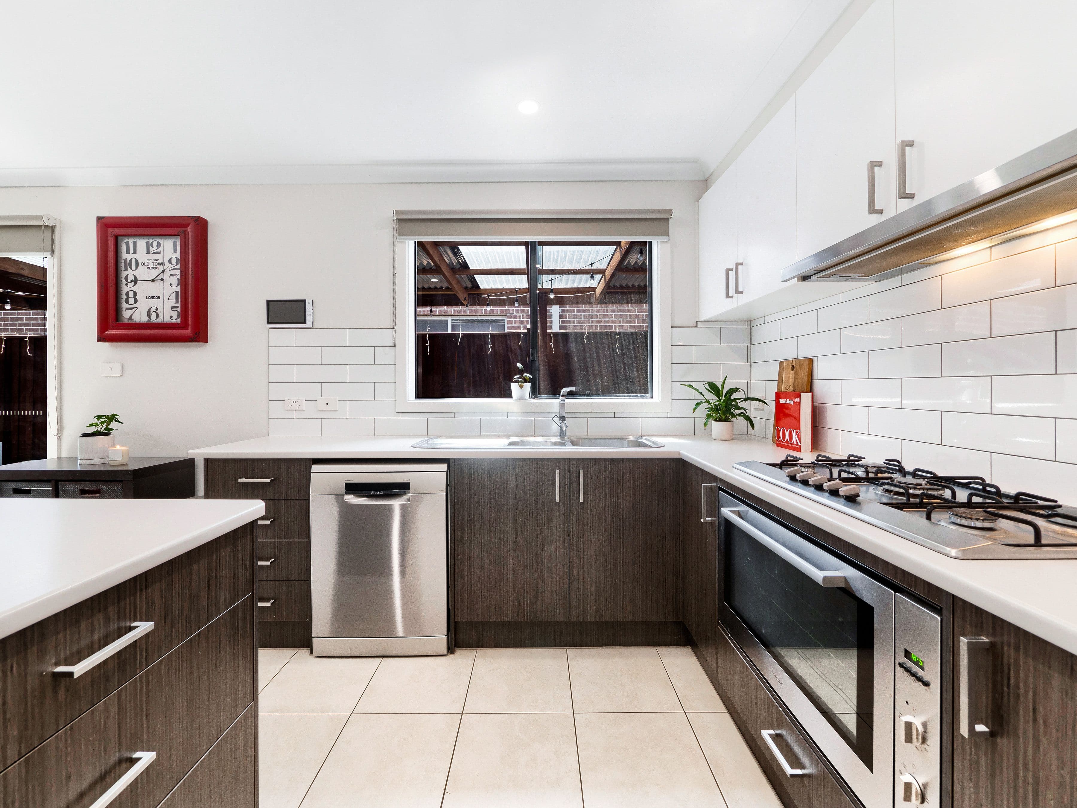 5 Black Gum Crescent, Cranbourne West VIC 3977, Cranbourne West - Thumbnail 2