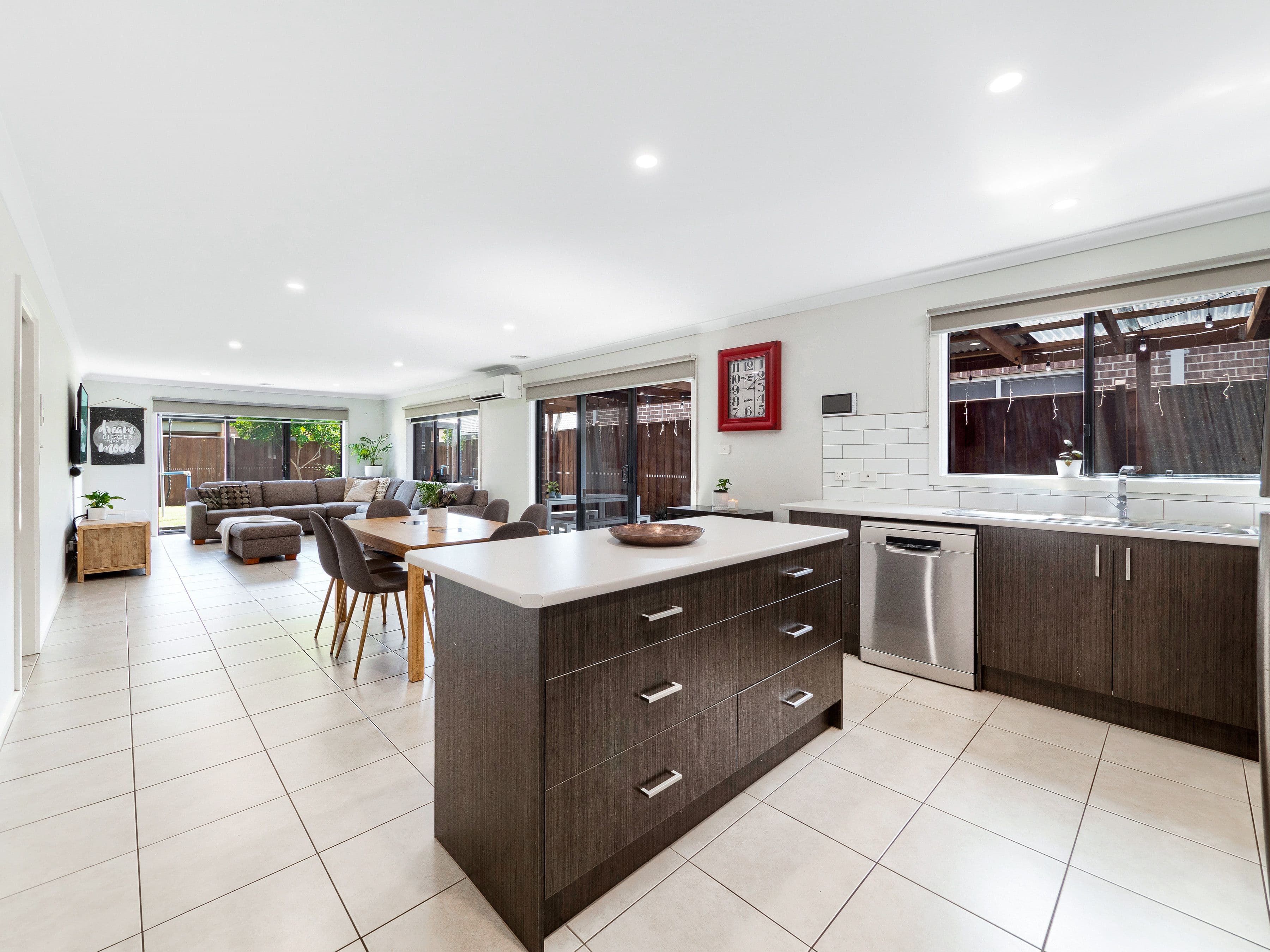 5 Black Gum Crescent, Cranbourne West VIC 3977, Cranbourne West - Thumbnail 4
