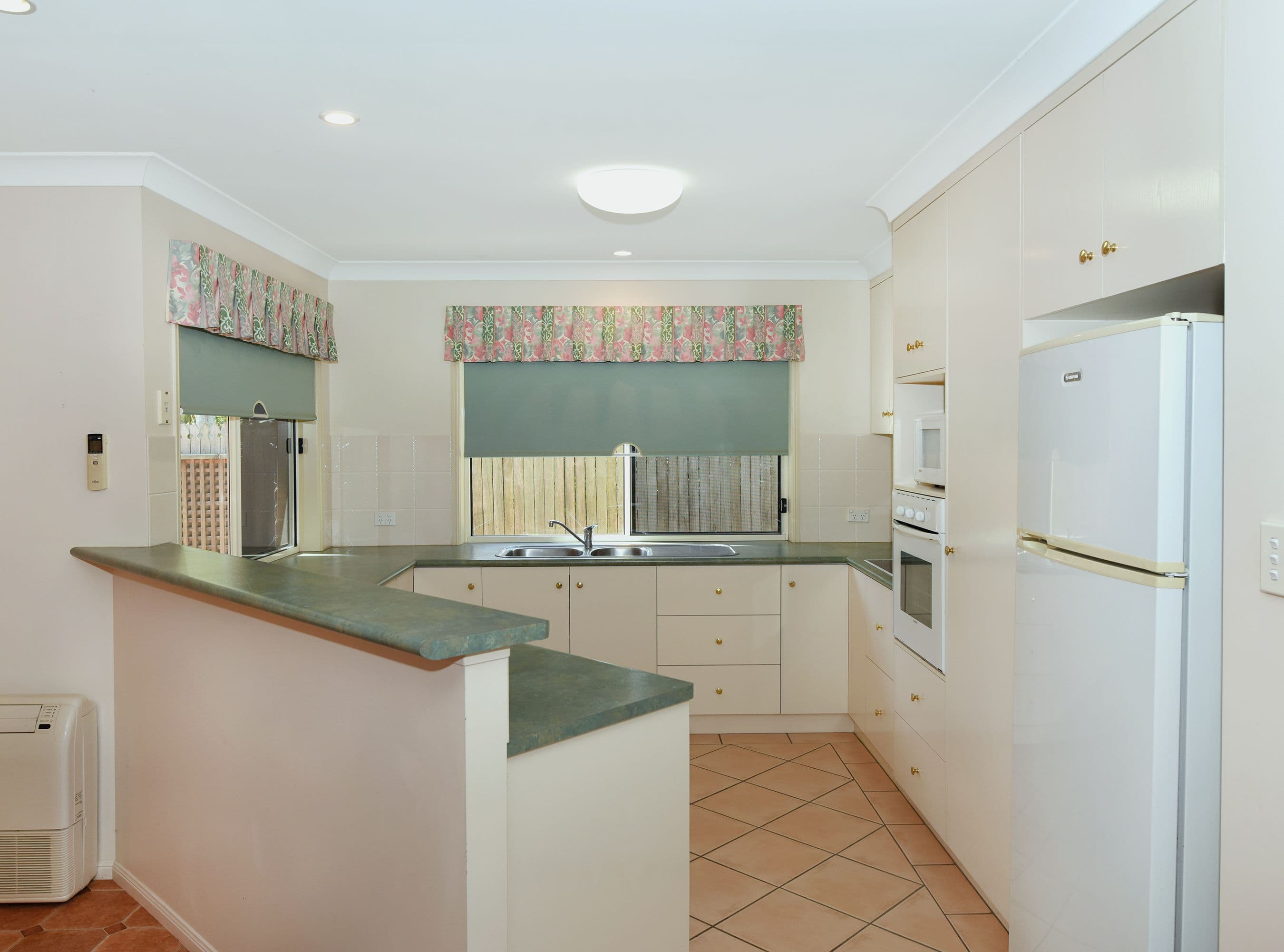 44 Hunter Street, Centenary Heights QLD 4350, Centenary Heights - Thumbnail 4