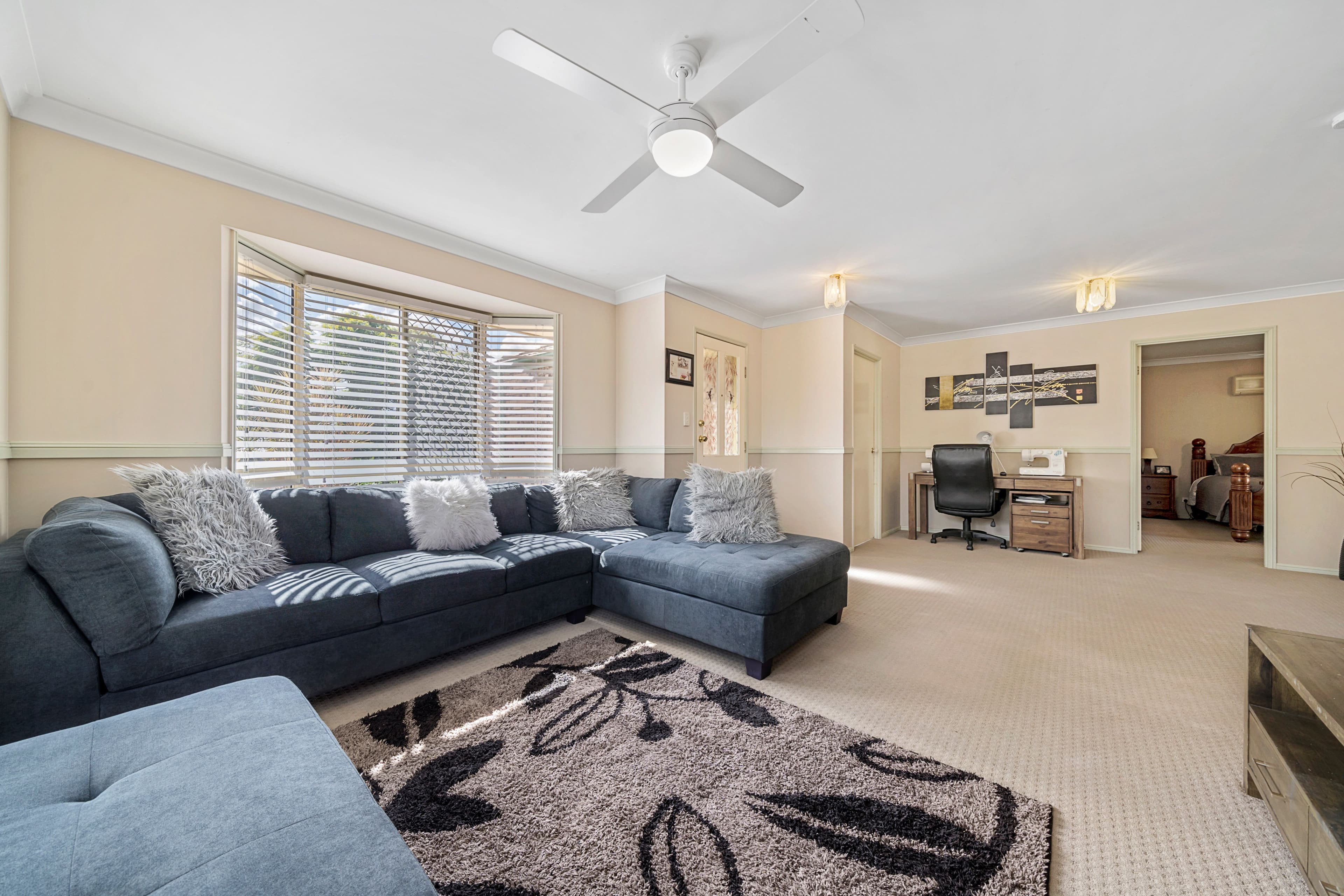 3 Cornwall Close, Heritage Park QLD 4118, Heritage Park - Thumbnail 2