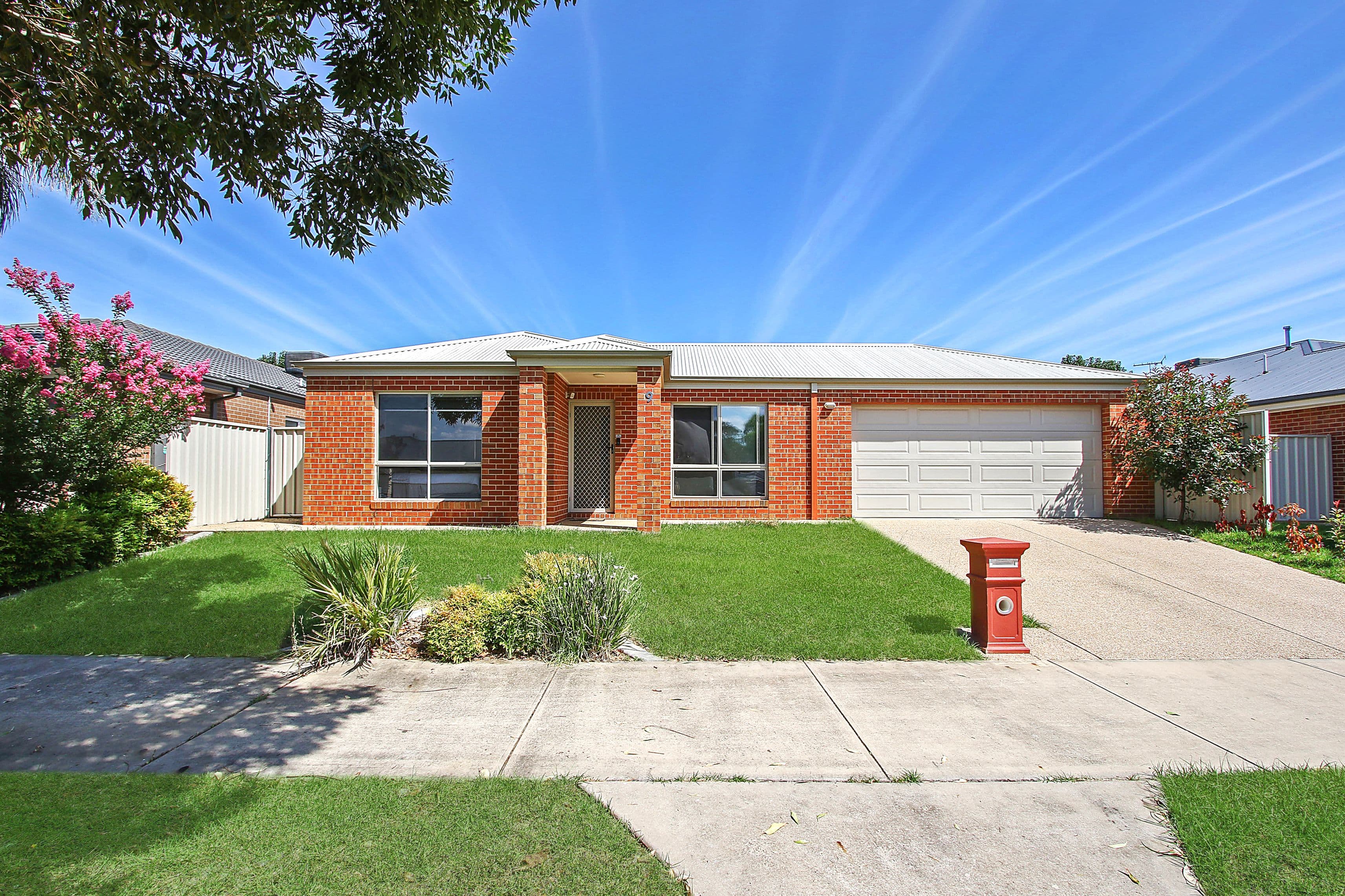 9 Hastings Way, West Wodonga VIC 3690, West Wodonga - Image 1