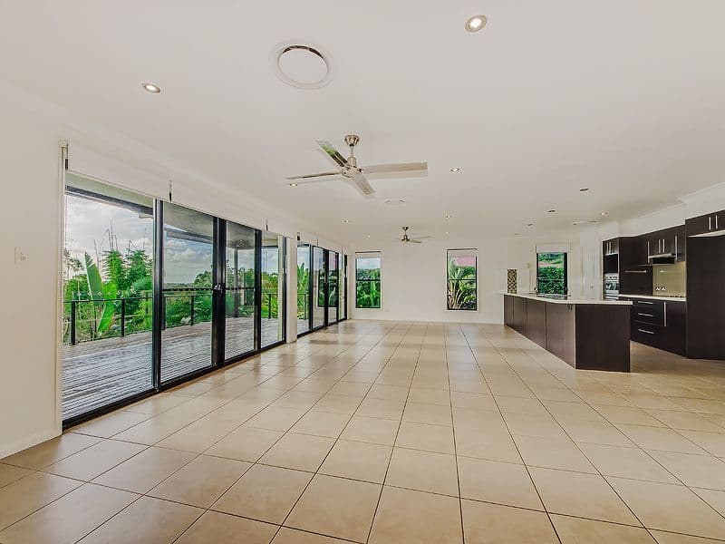 38 Sawtell Drive, CURRUMBIN WATERS QLD 4223, Currumbin Waters - Thumbnail 4