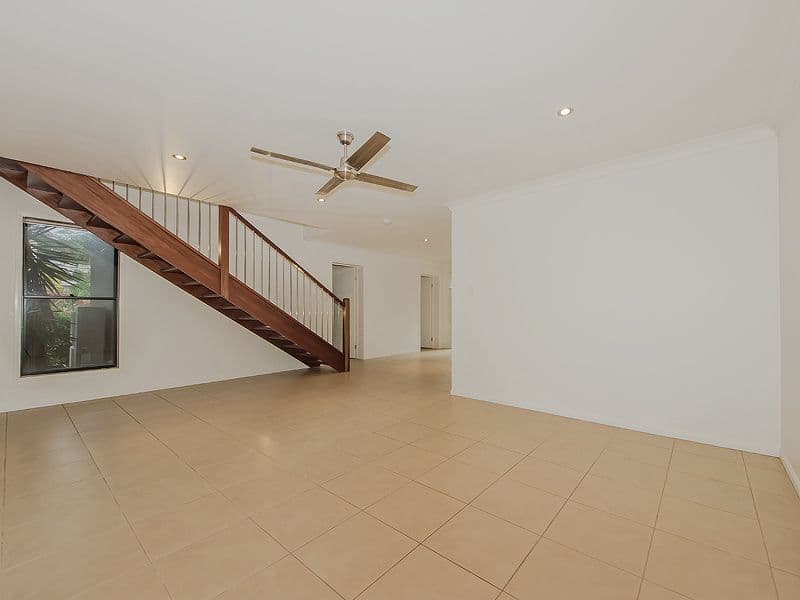 38 Sawtell Drive, CURRUMBIN WATERS QLD 4223, Currumbin Waters - Thumbnail 7