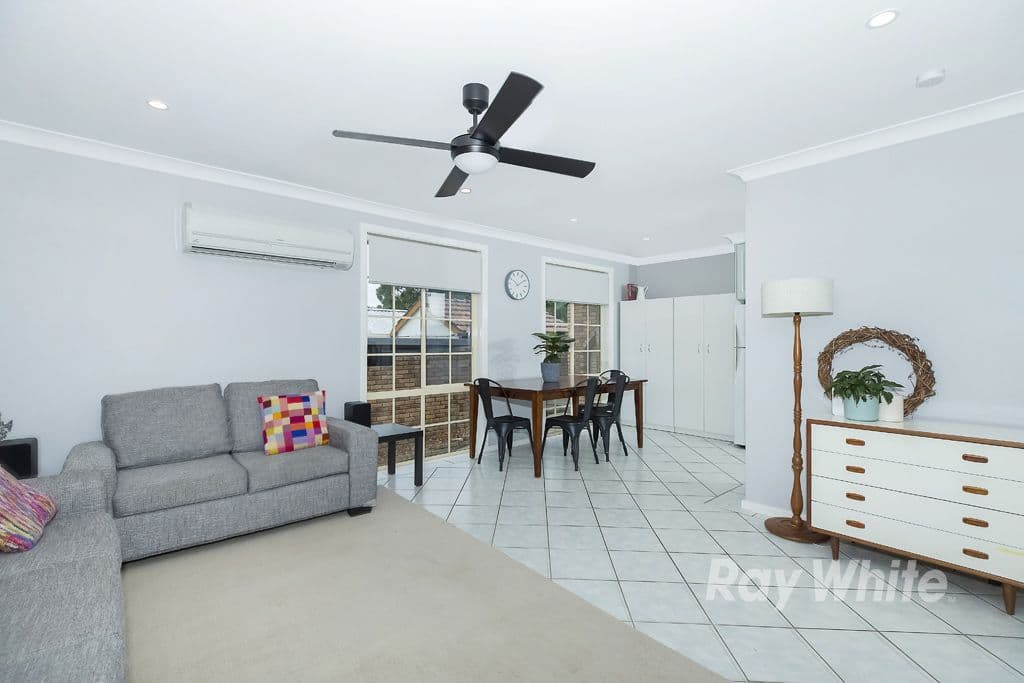 7 Nalya Close, Toronto - Thumbnail 3