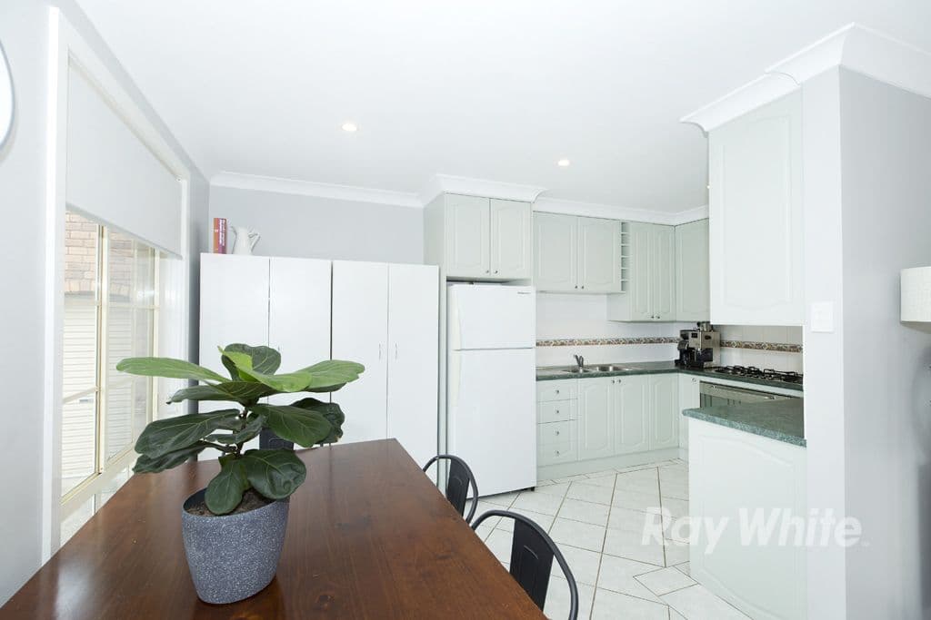 7 Nalya Close, Toronto - Thumbnail 5