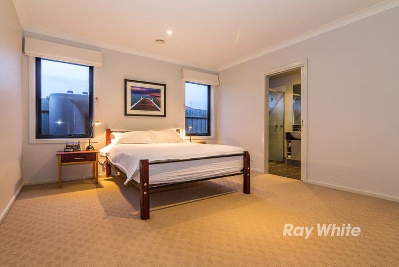 25 Henning Avenue, LYNBROOK VIC 3975, Lynbrook - Thumbnail 5