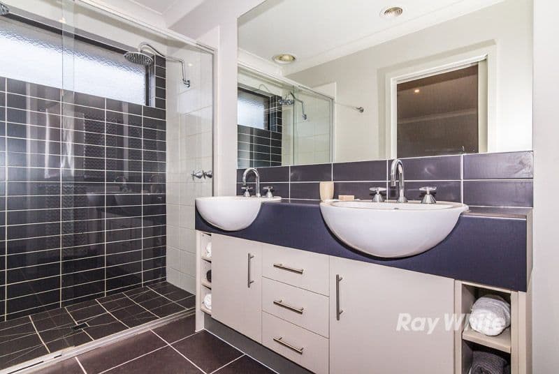 25 Henning Avenue, LYNBROOK VIC 3975, Lynbrook - Thumbnail 6