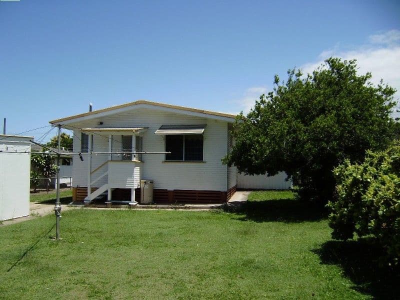 4 Centaur Street, REDCLIFFE QLD 4020, Redcliffe - Thumbnail 2