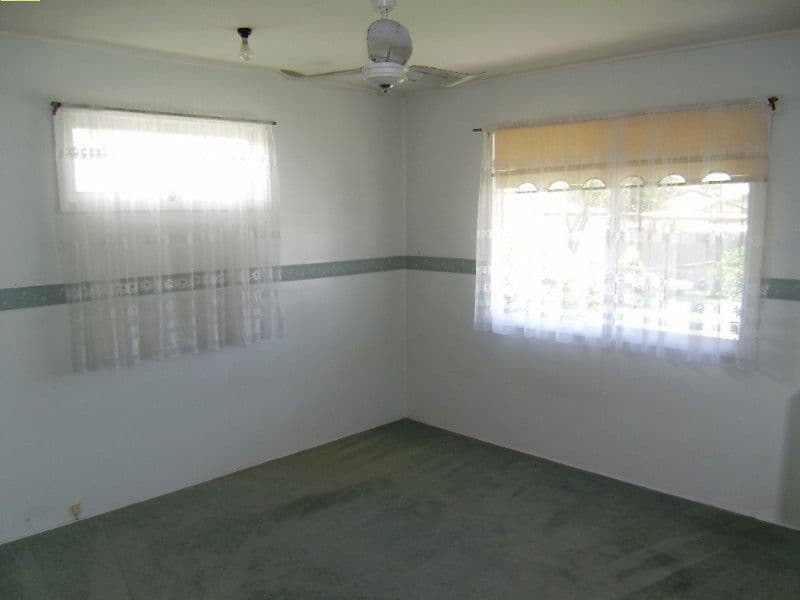 4 Centaur Street, REDCLIFFE QLD 4020, Redcliffe - Thumbnail 7