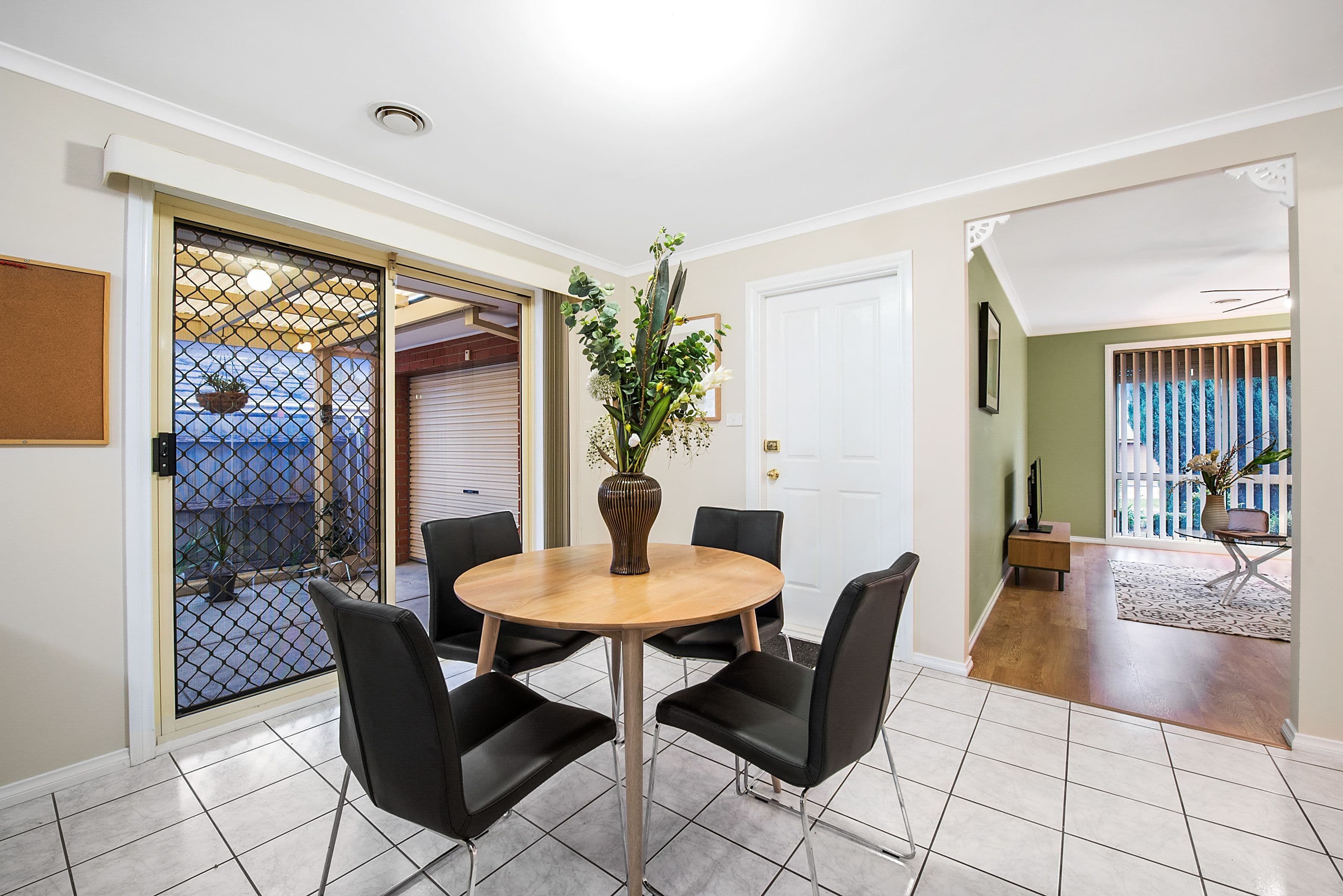 10 NORWICH Close, Chirnside Park VIC 3116, Chirnside Park - Thumbnail 3