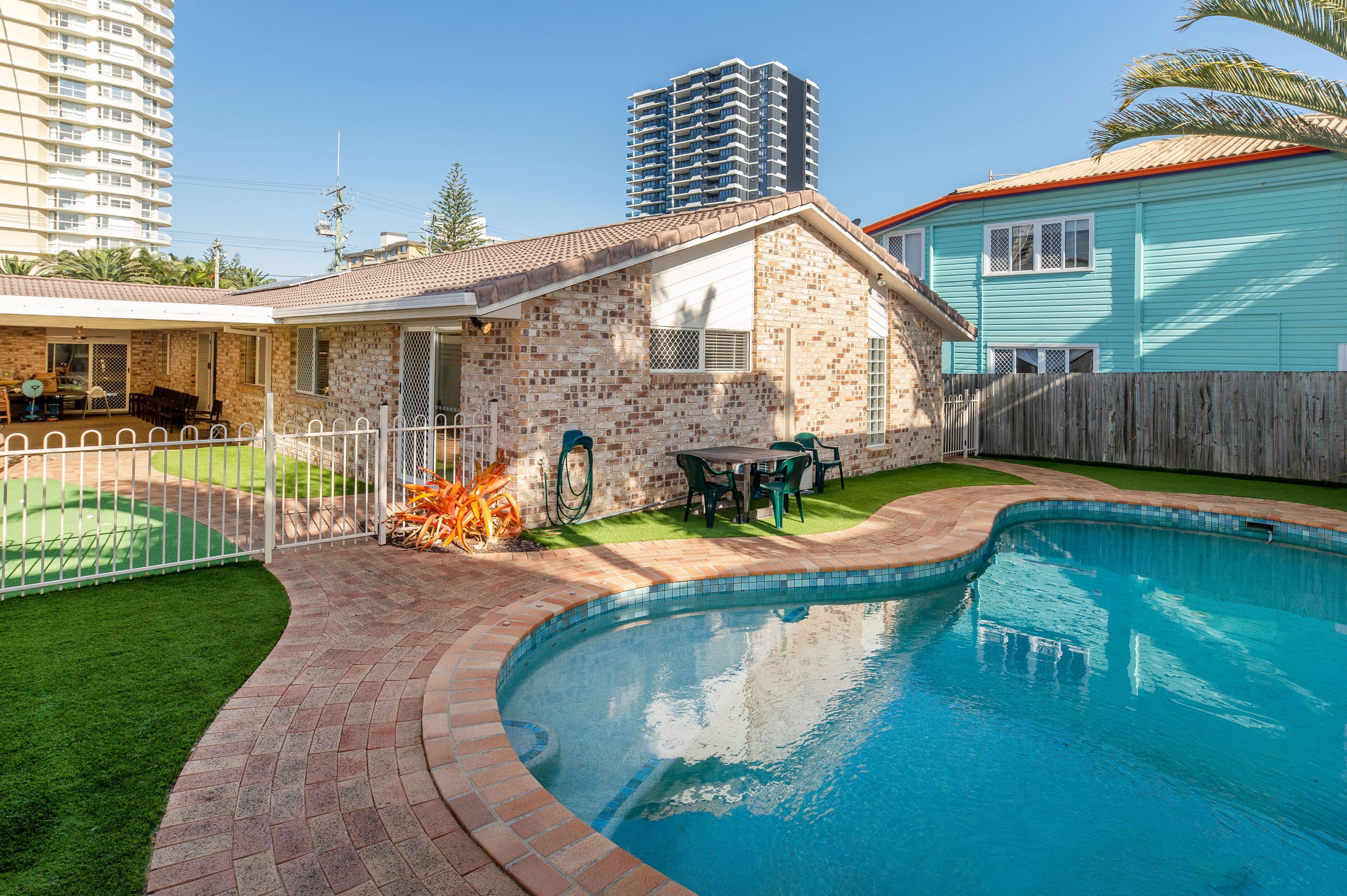 1800 Gold Coast Highway, Burleigh Heads QLD 4220, Burleigh Heads - Thumbnail 3