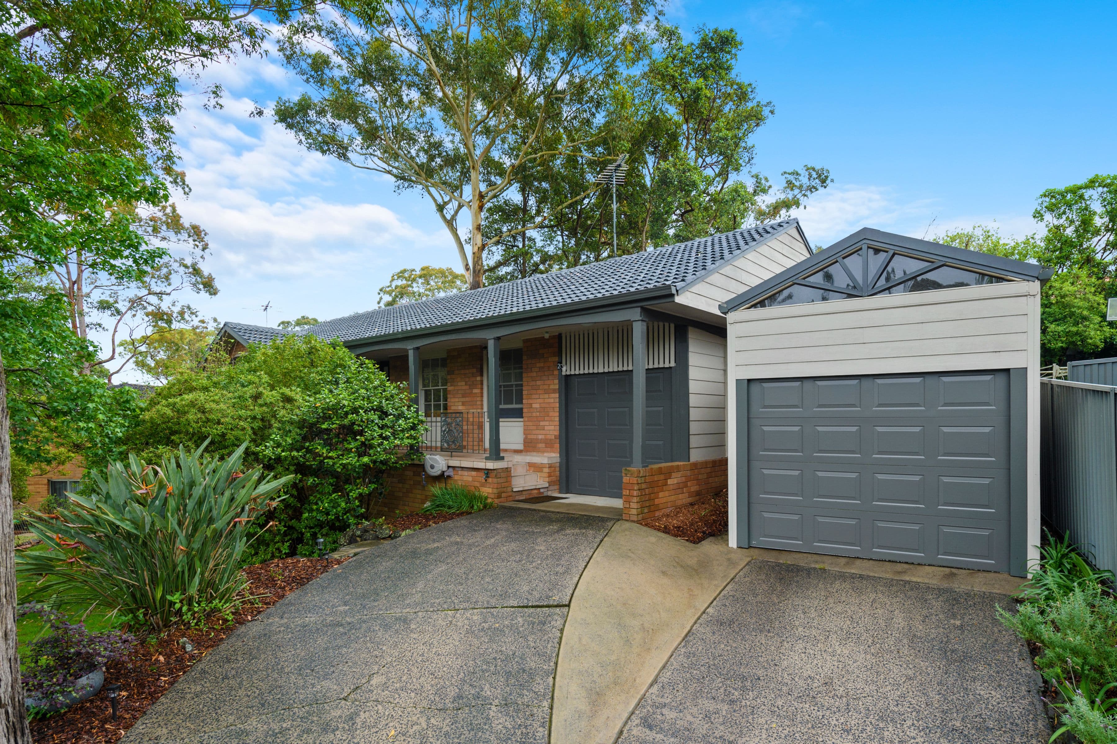 2 Yaralla Crescent, Thornleigh NSW 2120, Thornleigh - Thumbnail 2