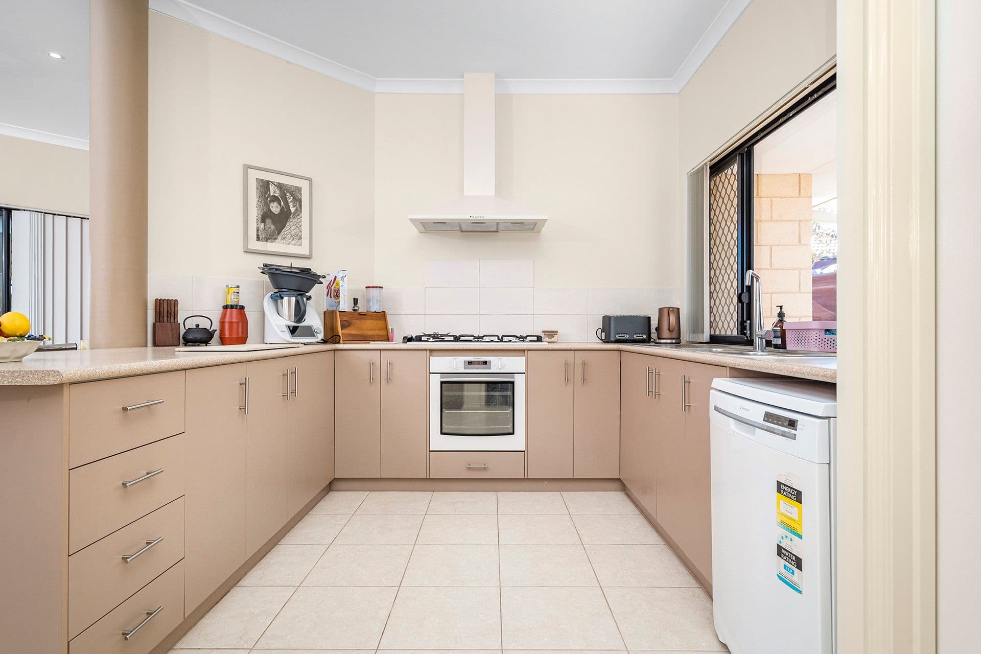 6 Reg Percy Street, Mount Tarcoola WA 6530, Mount Tarcoola - Thumbnail 6