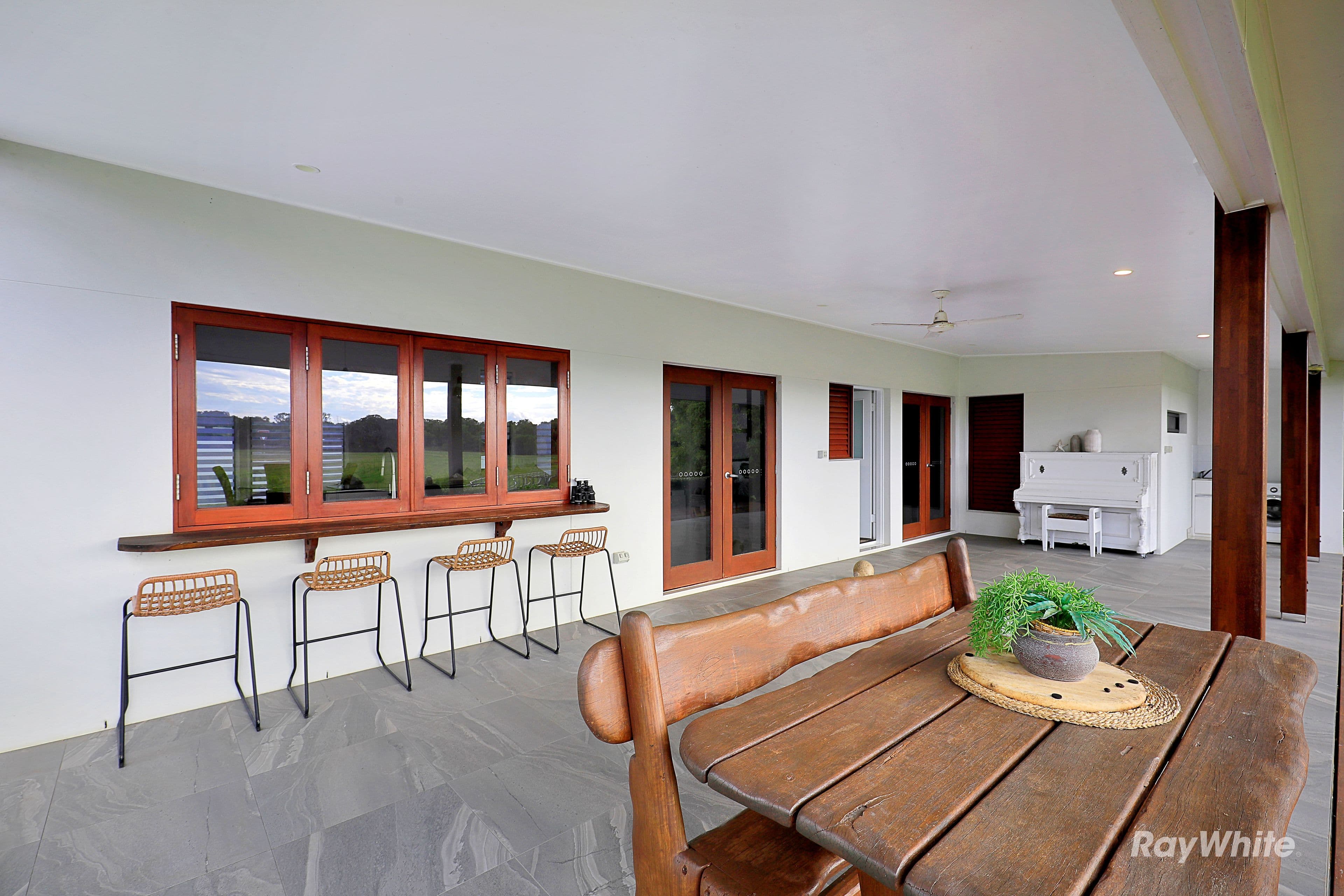 1 Palm View Drive, Moore Park Beach QLD 4670, Moore Park Beach - Thumbnail 8
