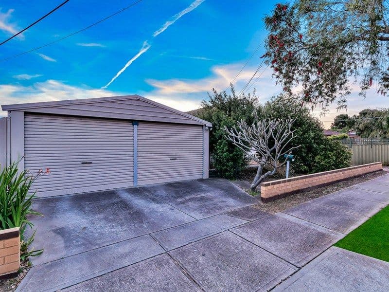32 Markham Avenue, Enfield SA 5085, Enfield - Thumbnail 2