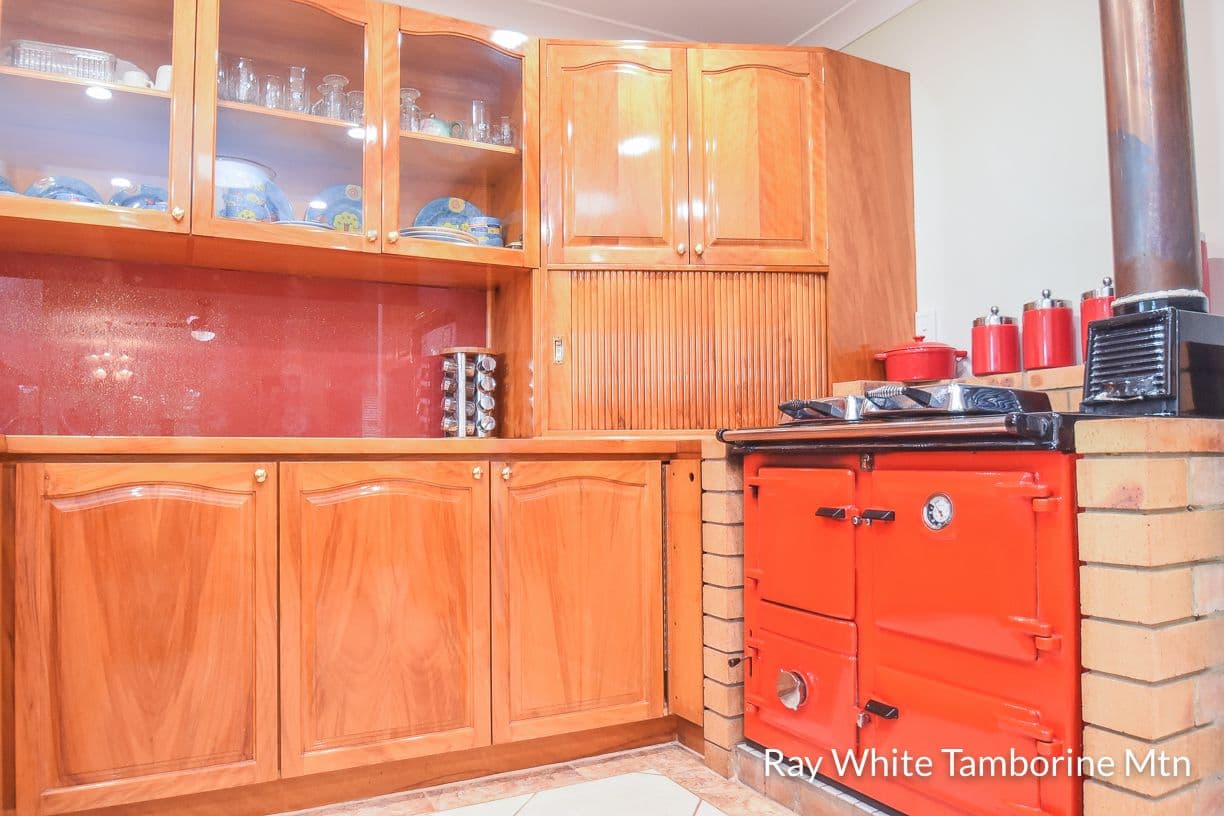 95 Coomera Gorge Drive, Tamborine Mountain QLD 4272, Tamborine Mountain - Thumbnail 2