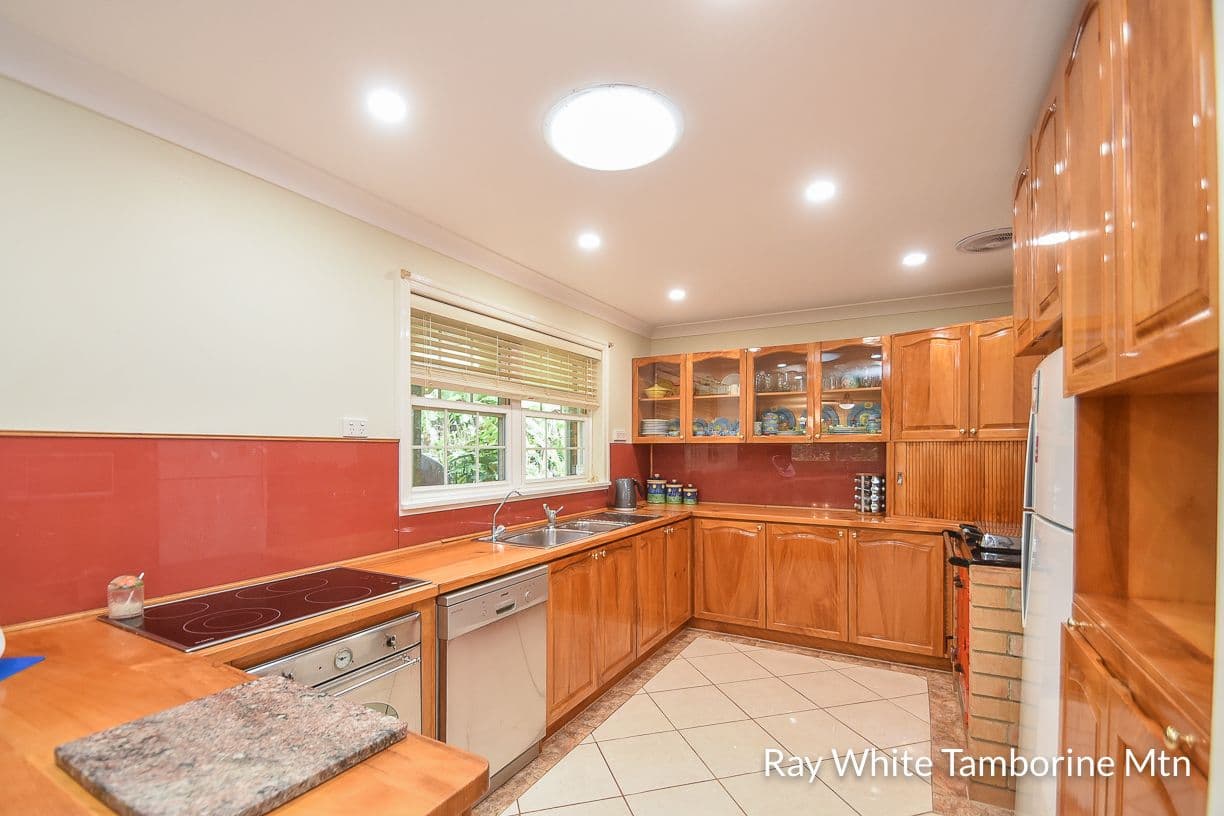 95 Coomera Gorge Drive, Tamborine Mountain QLD 4272, Tamborine Mountain - Thumbnail 3