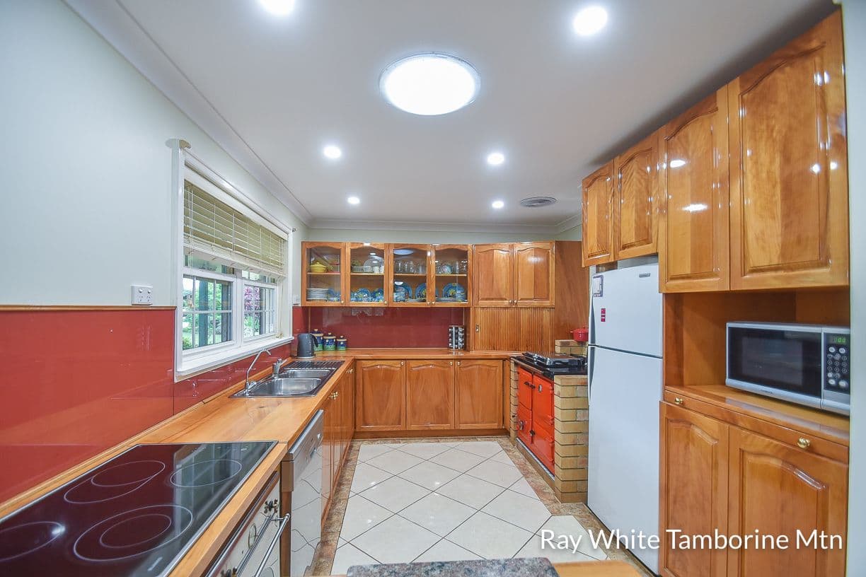 95 Coomera Gorge Drive, Tamborine Mountain QLD 4272, Tamborine Mountain - Thumbnail 4