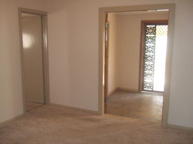 543 Mcgowen Street, BROKEN HILL NSW 2880, Broken Hill - Thumbnail 5