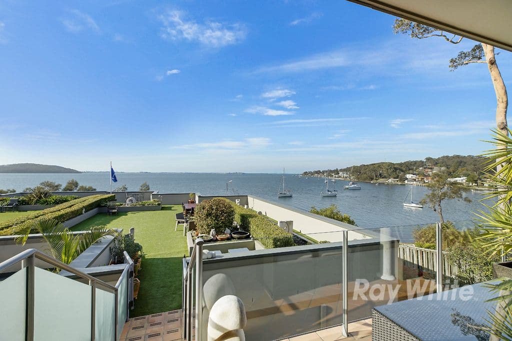 8 Ambrose Street, Carey Bay - Image 1