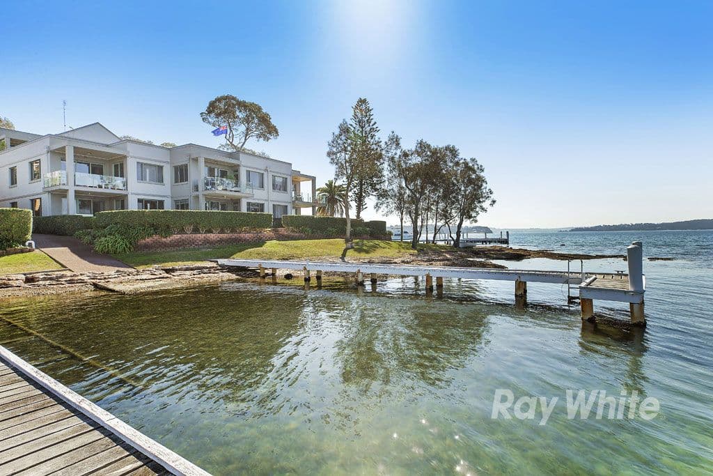 8 Ambrose Street, Carey Bay - Thumbnail 3