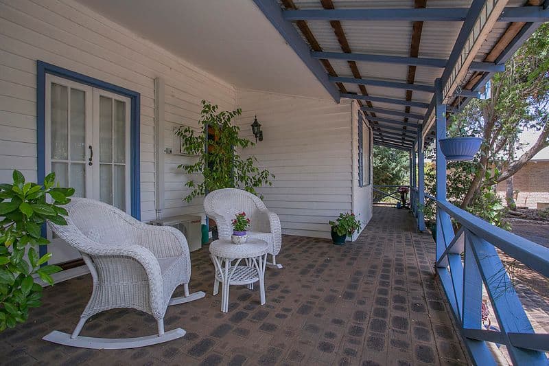 4 Burns Road, KALAMUNDA WA 6076, Kalamunda - Thumbnail 4