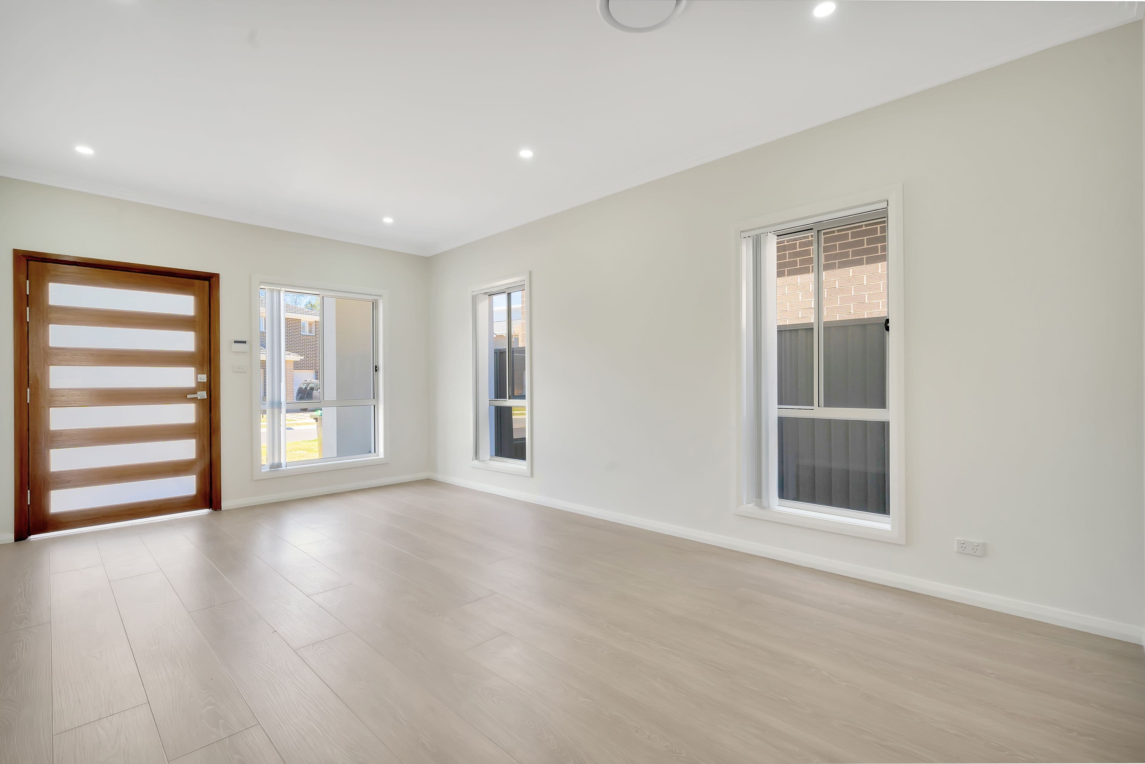 23 Lightning Ridge Road, Hinchinbrook - Thumbnail 2