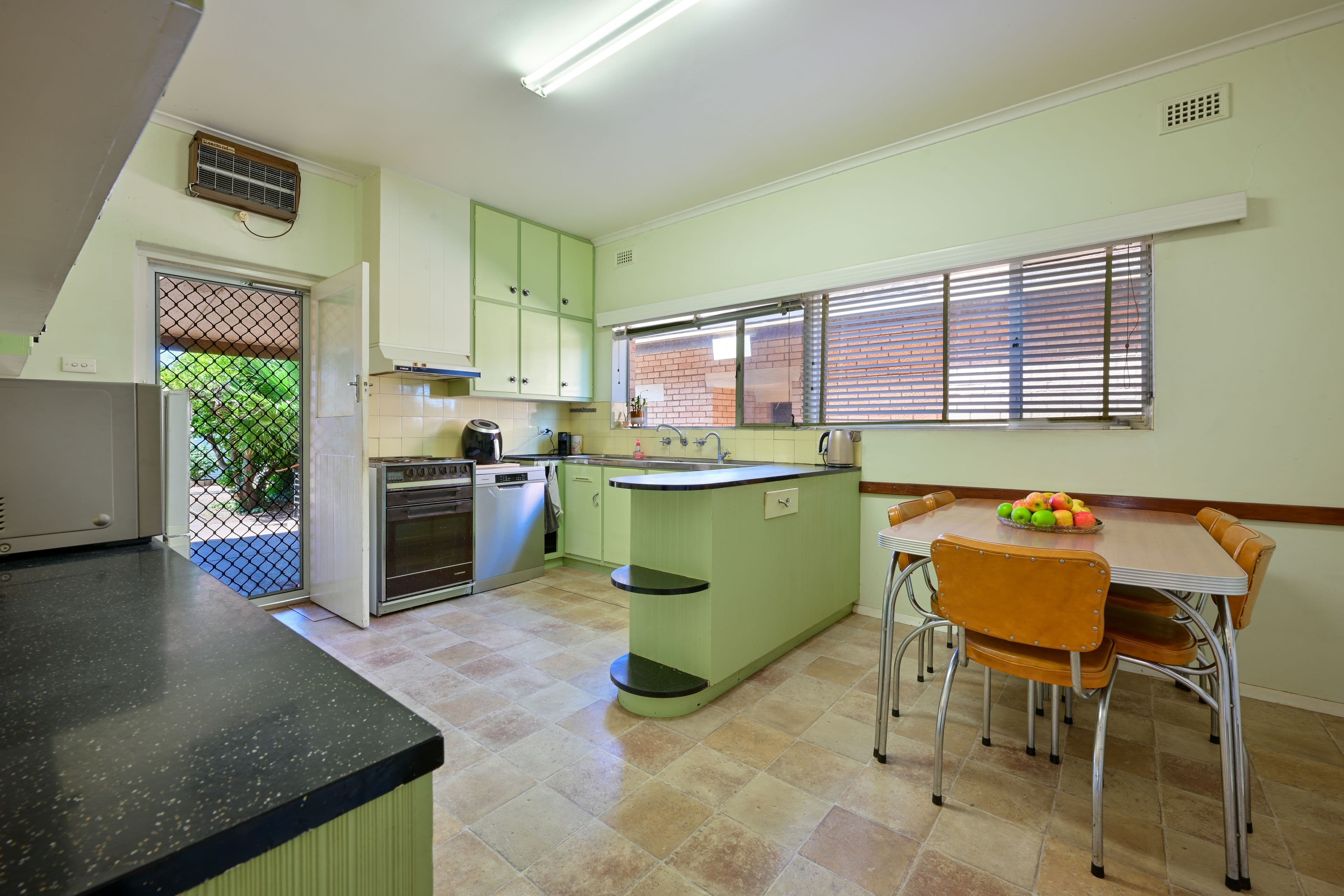 58 Playford Avenue, Whyalla SA 5600, Whyalla - Thumbnail 3