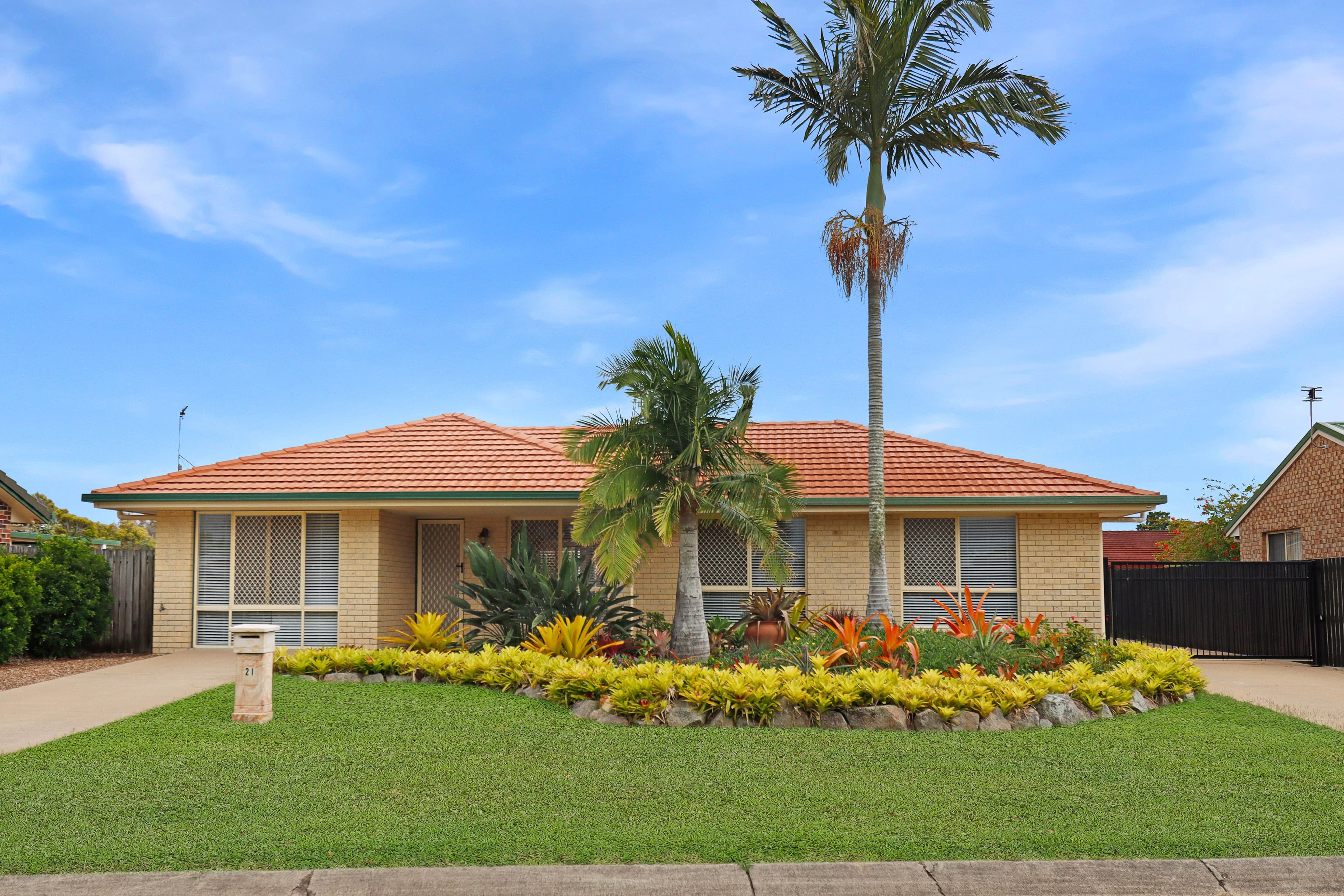 21 Hyperno Road, Point Vernon QLD 4655, Point Vernon - Image 1